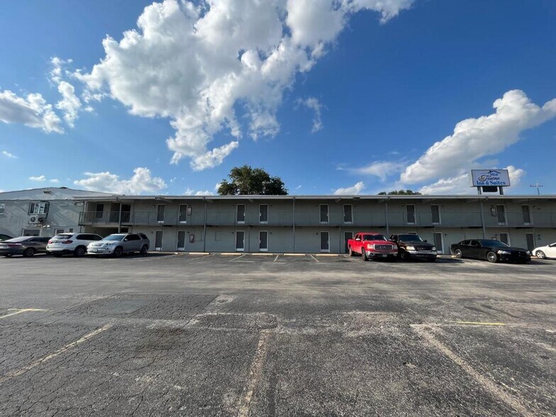 More Photos Of 9603 N Interstate 35, San Antonio Hotel For Sale