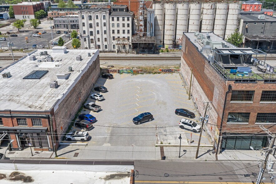 More Photos Of 115 E Jackson Ave, Knoxville Land For Sale