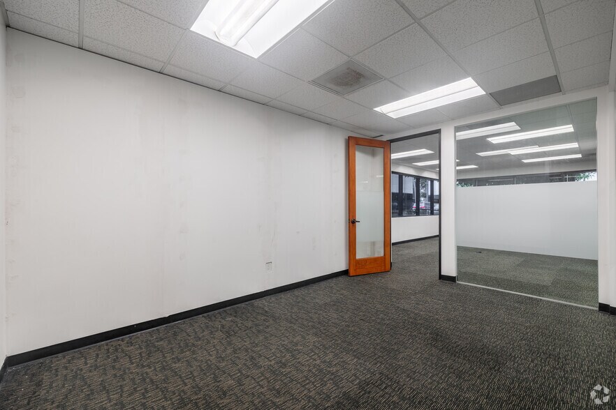 More Photos Of 6059 Bristol Pky, Culver City Office For Lease
