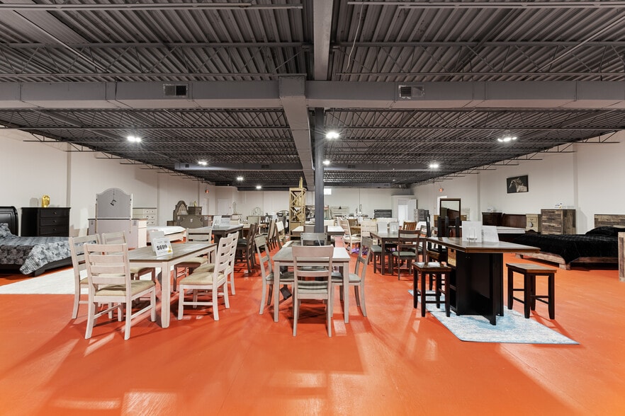 More Photos Of 2926 Mountain Rd, Pasadena Storefront Retail Office For Sale