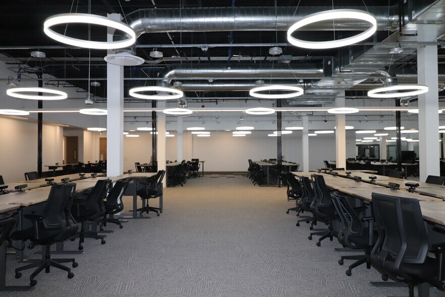 More Photos Of 3662 W Camp Wisdom Rd, Dallas General Retail For Lease