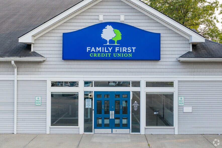 More Photos Of 1100-1110 Long Pond Rd, Rochester Unknown For Lease