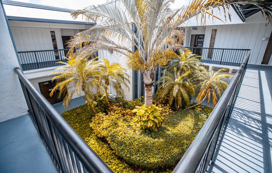 More Photos Of 2828 S Seacrest Blvd, Boynton Beach Medical For Lease