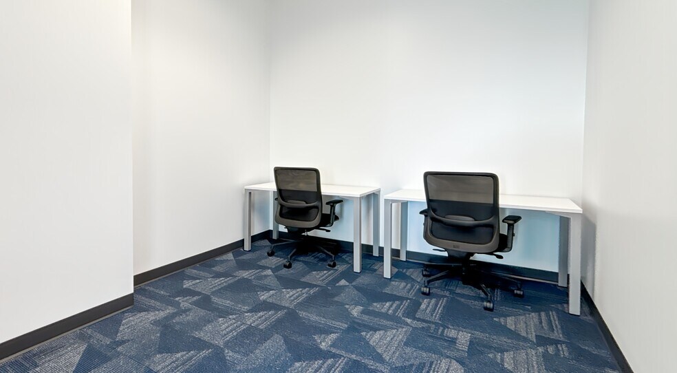 More Photos Of 1560 Wall St, Naperville Coworking Space