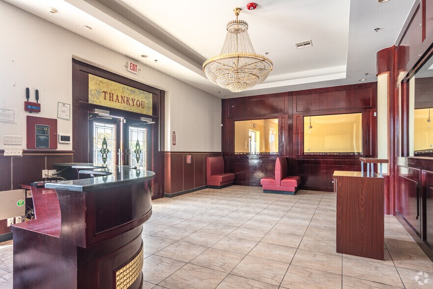 More Photos Of 2211-2225 Southmore Ave, Pasadena Unknown For Lease
