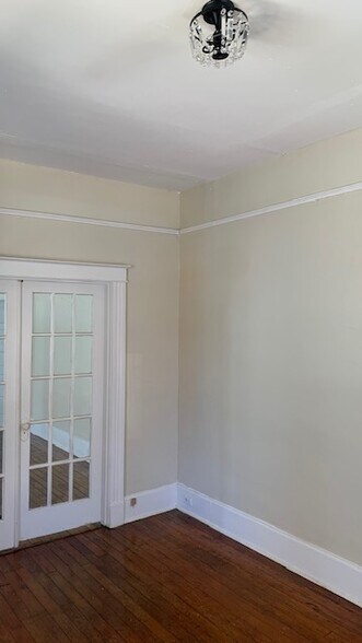 More Photos Of 2053 Linden Ave, Memphis Apartments For Sale