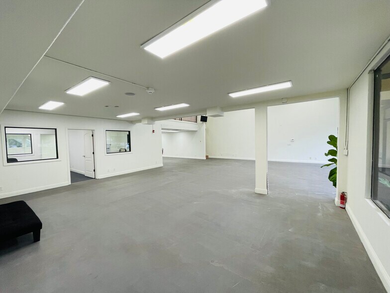 More Photos Of 1925 Francisco Blvd E, San Rafael Light Manufacturing For Lease