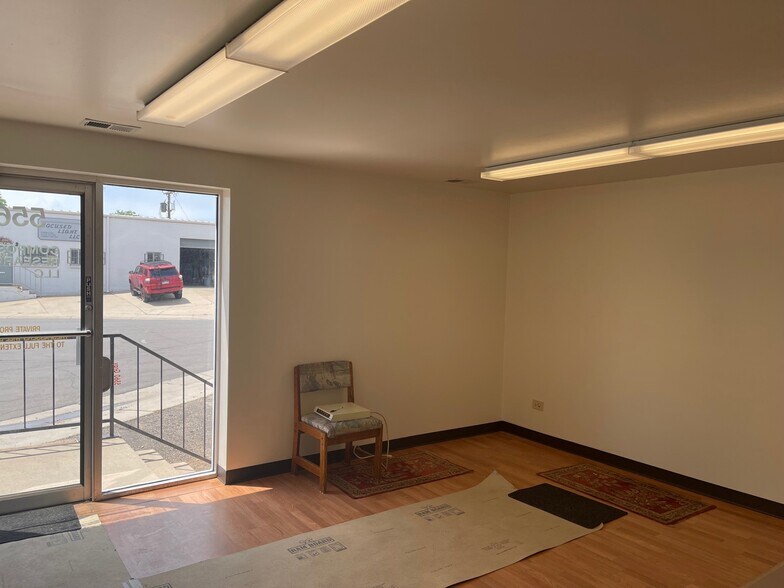 More Photos Of 5540-5564 Gray St, Arvada Warehouse For Sale