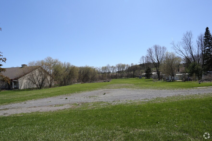 More Photos Of 1060 State Route 5 E, Elbridge Land For Lease