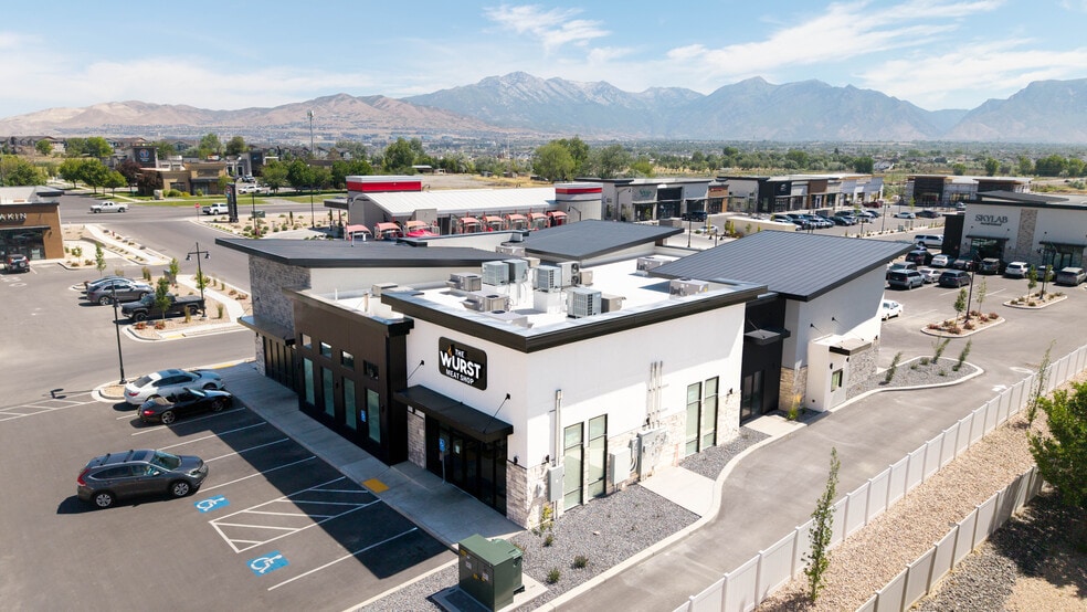 More Photos Of 297 E Crossroads Blvd, Saratoga Springs Storefront For Sale