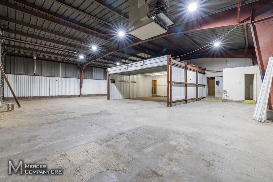 More Photos Of 6415 S I 35 Service Rd, Oklahoma City Warehouse For Lease