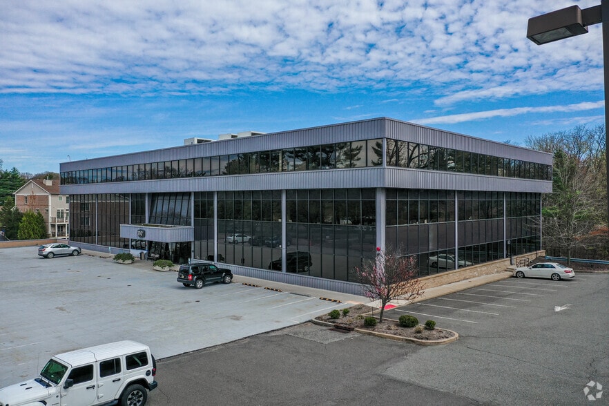 Primary Photo Of 310 Madison Ave, Morristown Medical For Lease