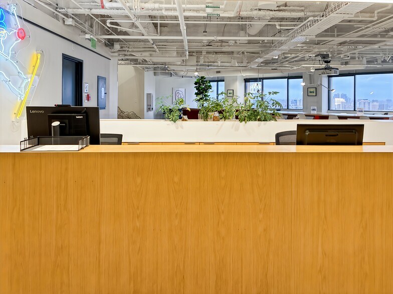 More Photos Of 1560 Broadway, Denver Coworking Space