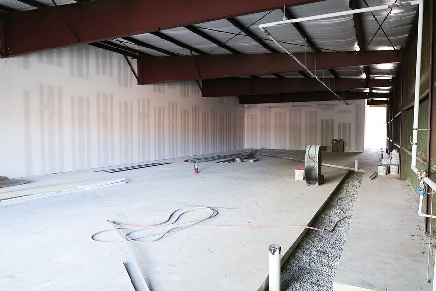 More Photos Of 311 W Main St, Murfreesboro Office Residential For Lease