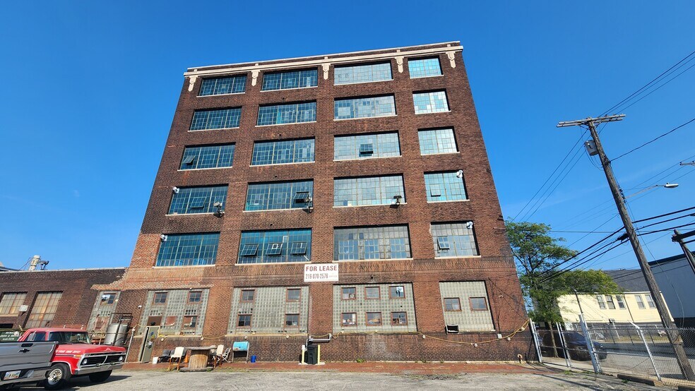 More Photos Of 4806 Hamilton Ave, Cleveland Flex For Lease