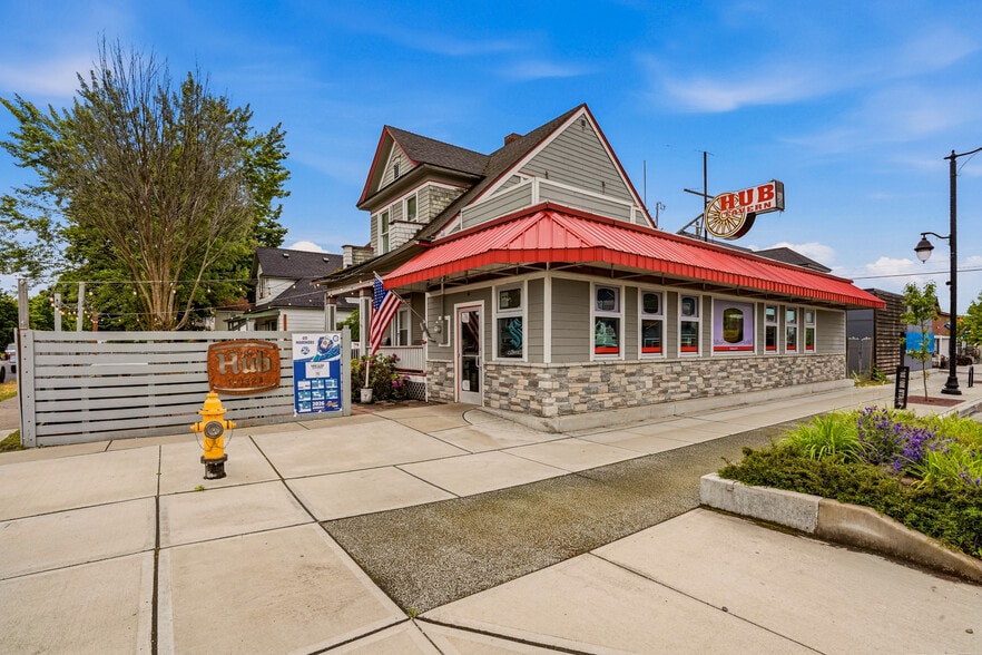 Primary Photo Of 2926 N Monroe St, Spokane Bar For Sale