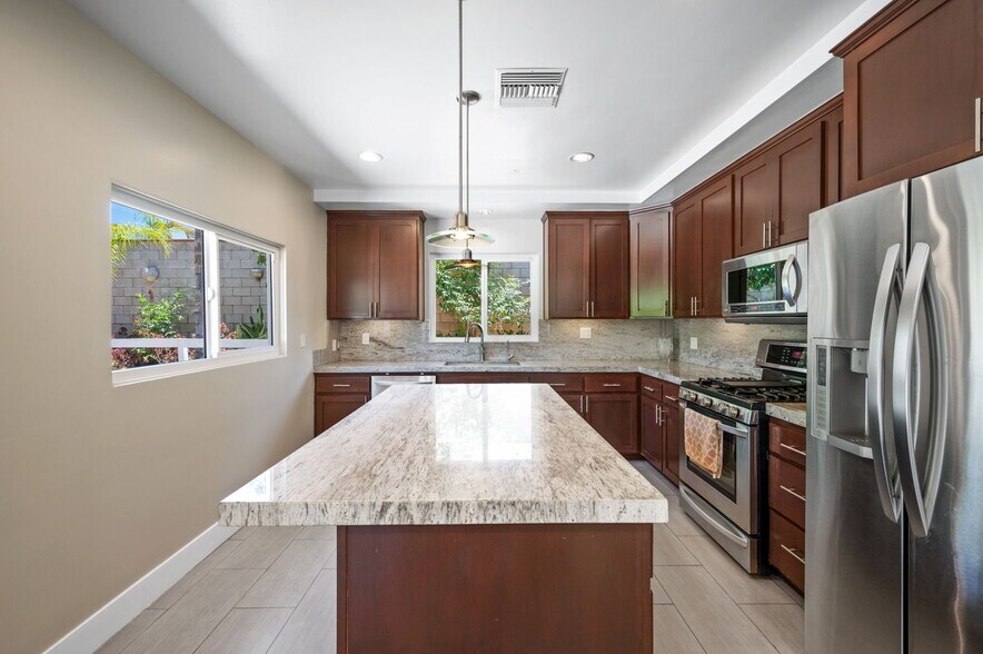 More Photos Of 5905 Old Wheeler Rd, La Verne Assisted Living For Lease