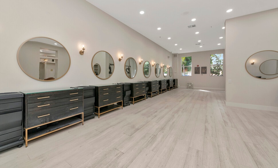 More Photos Of 1345 2nd St, Sarasota Office Residential For Sale