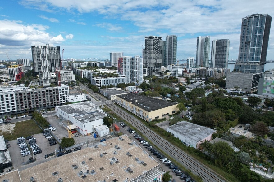 More Photos Of 100 NE 26th St, Miami Warehouse For Sale
