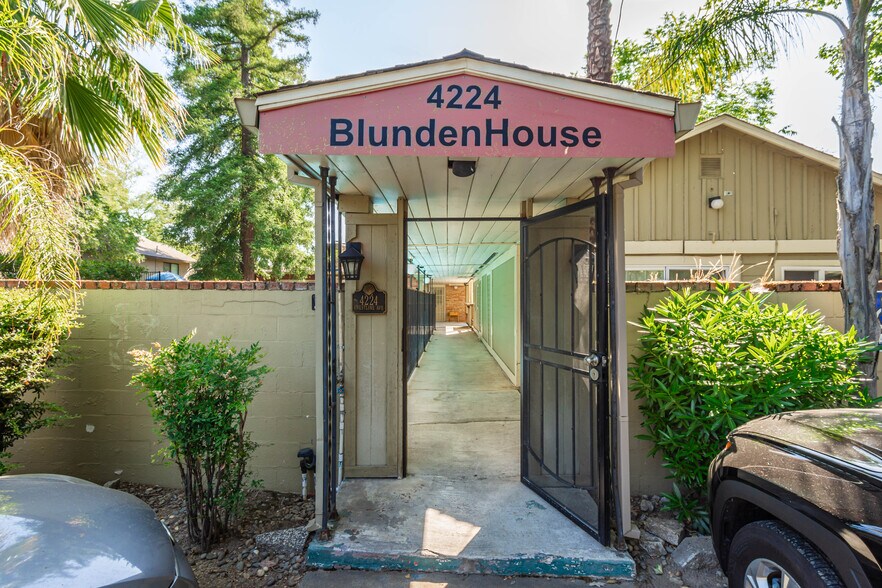 More Photos Of 4224 Crestline Ave, Fair Oaks Apartments For Sale