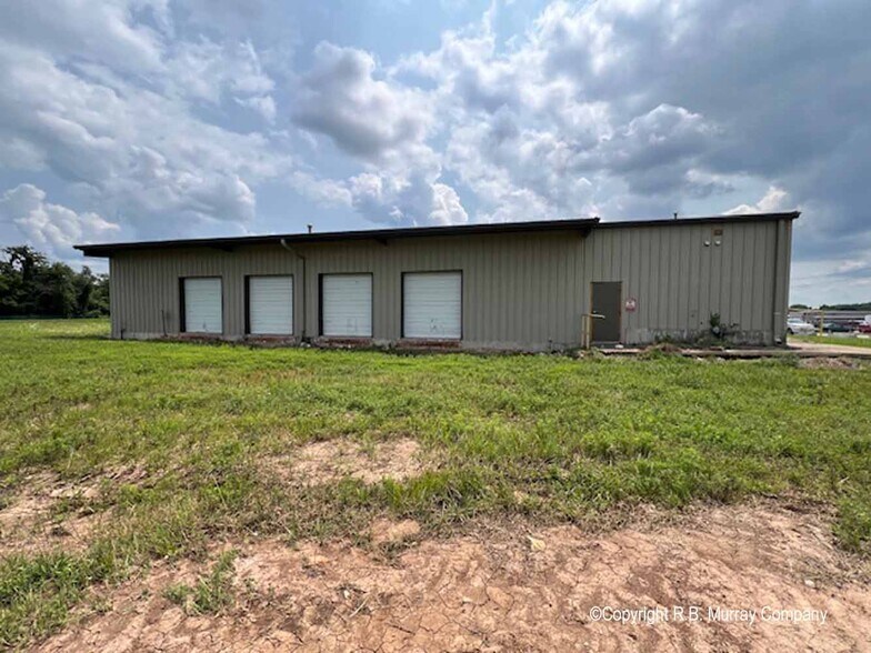 More Photos Of 1836 N Barnes Ave, Springfield Truck Terminal For Sale