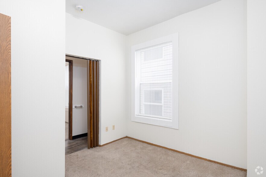 More Photos Of 701-711 E Pike St, Seattle Apartments For Sale