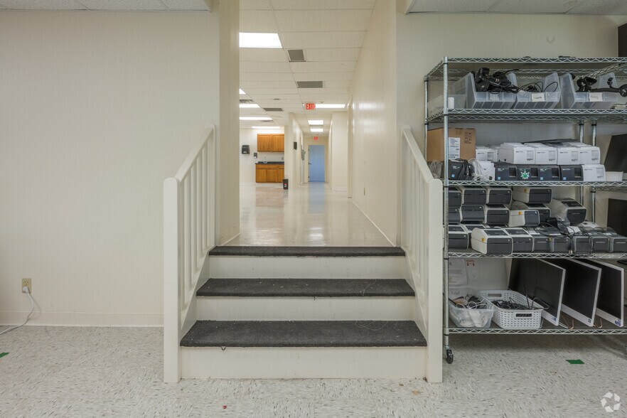 More Photos Of 2700 Yale Blvd SE, Albuquerque Office For Lease