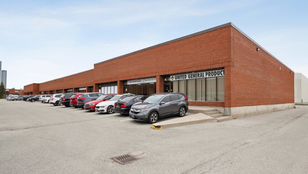 More Photos Of 270 Pennsylvania Ave, Vaughan Light Distribution For Lease