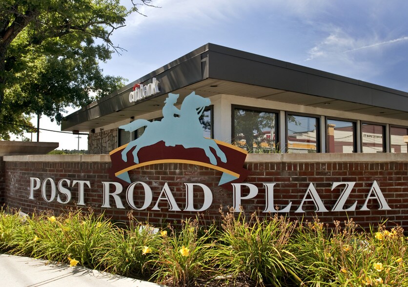 More Photos Of 845-875 Pelham Pky, Pelham General Retail For Lease