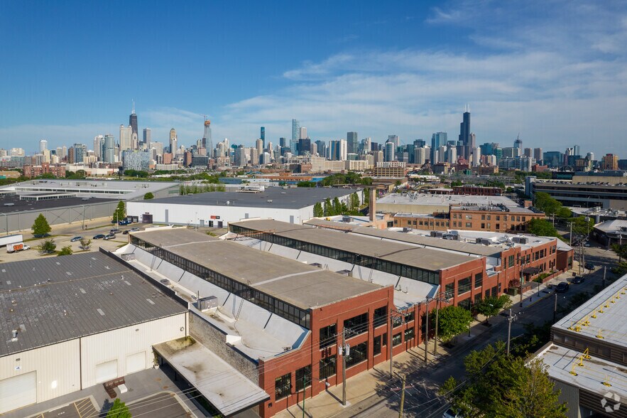 More Photos Of 1315 N North Branch St, Chicago Office For Lease