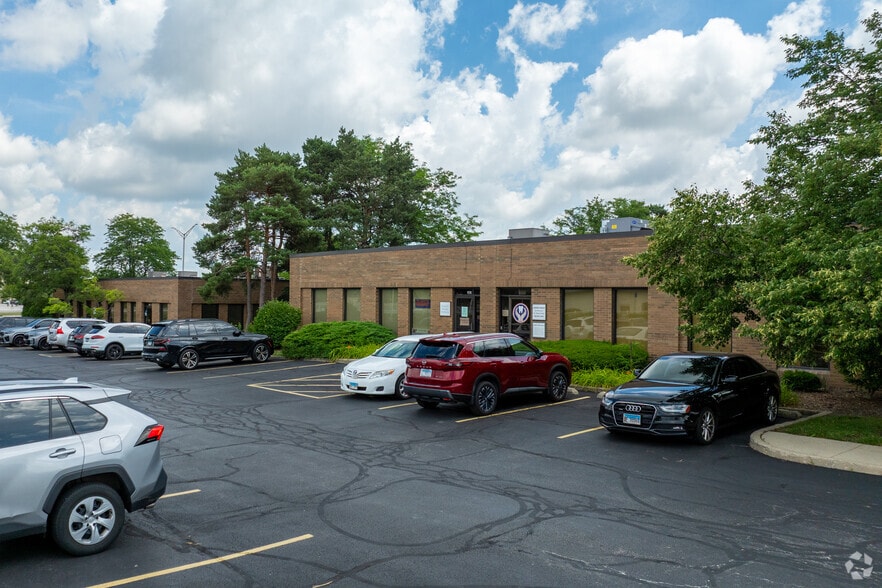More Photos Of 4260 Westbrook Dr, Aurora Loft Creative Space For Lease