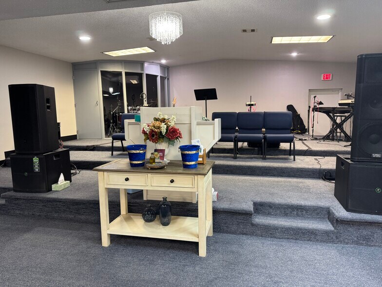 More Photos Of 902 Holland Ave, Galena Park Religious Facility For Sale