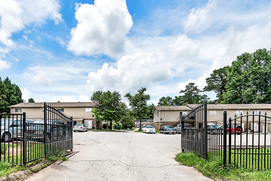 More Photos Of 1655 N Atwood Dr, Macon-Bibb Apartments For Sale