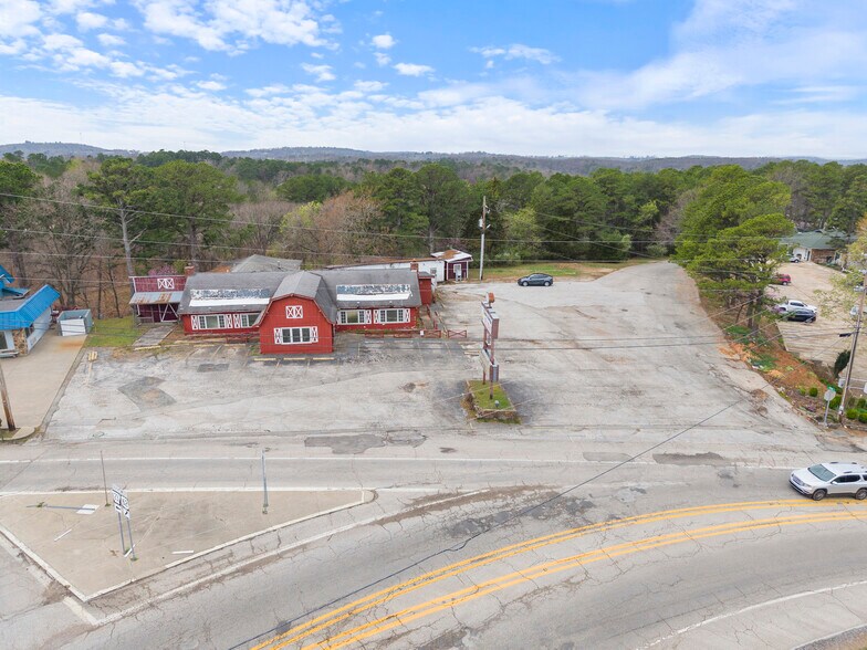 More Photos Of 104 Huntsville Dr, Eureka Springs Restaurant For Sale