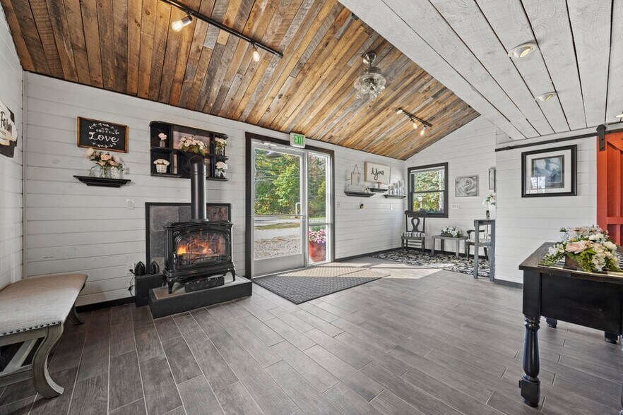 More Photos Of 245 Arundel Rd, Kennebunkport Lodge Meeting Hall For Sale