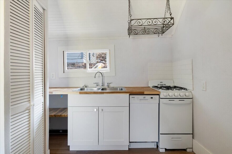 More Photos Of , Manitou Springs Unknown For Sale