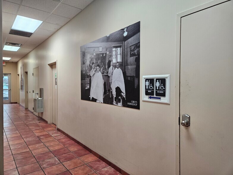 More Photos Of 100 S Michigan Ave, Saginaw Freestanding For Lease