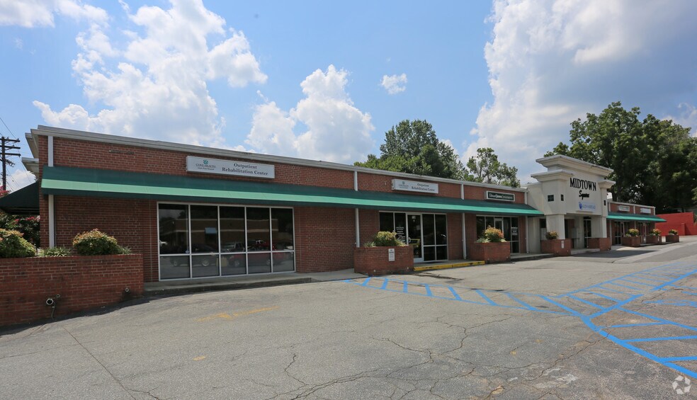 More Photos Of 730 S Scales St, Reidsville Freestanding For Lease