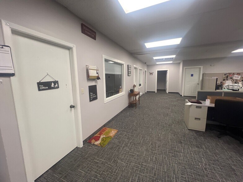 More Photos Of 123 1st St SE, Mason City Office For Lease