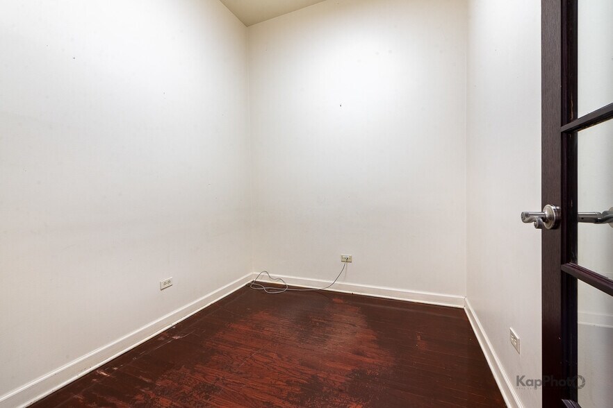 More Photos Of 1930-1934 S Wabash Ave, Chicago Apartments For Sale