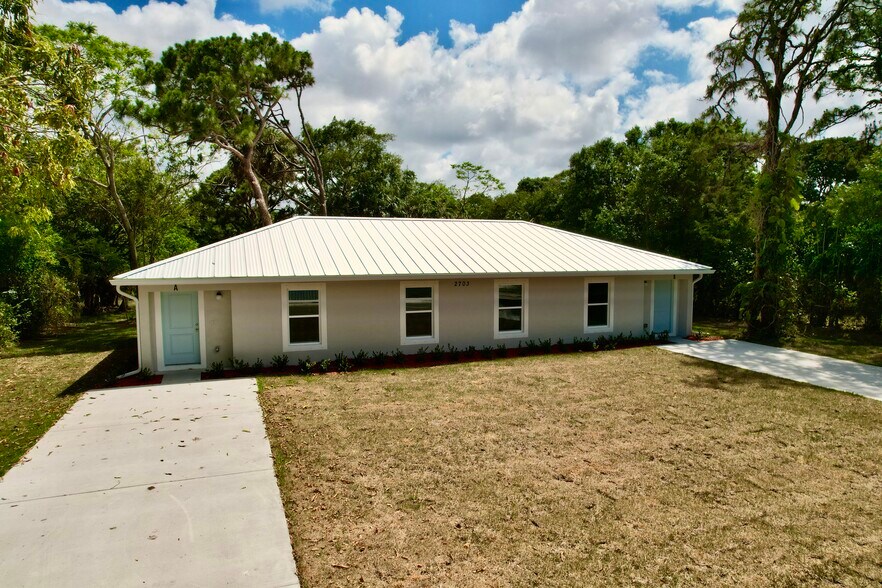 Primary Photo Of 2703 Avenue G, Fort Pierce Apartments For Sale