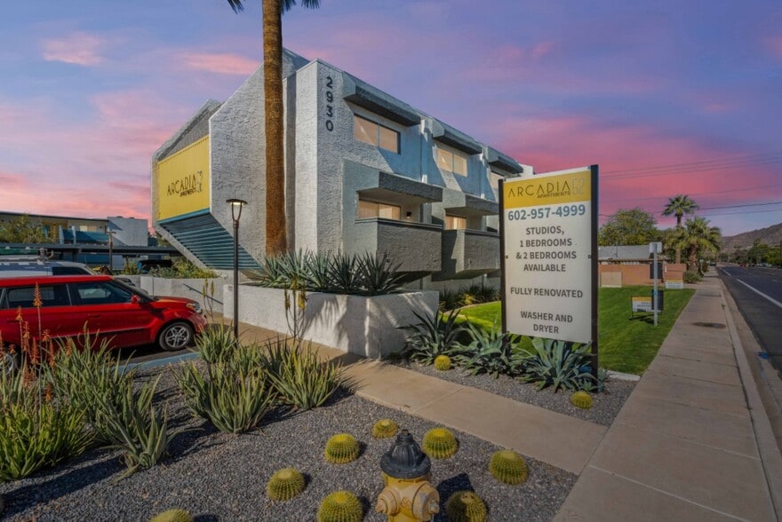 More Photos Of 2930 N 52nd St, Phoenix Apartments For Sale