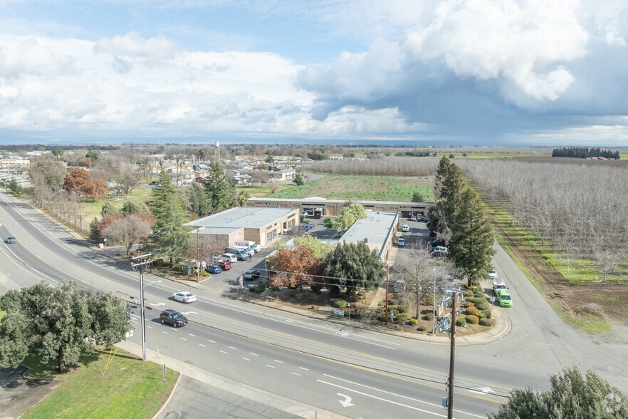 More Photos Of 598 Garden Hwy, Yuba City Light Manufacturing For Lease