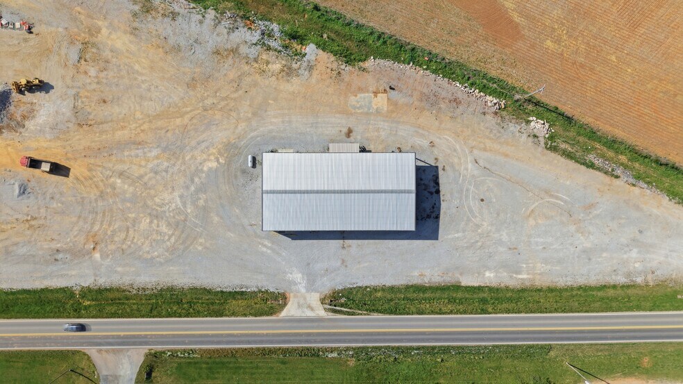 More Photos Of 1087 Aedc Rd, Winchester Industrial For Lease