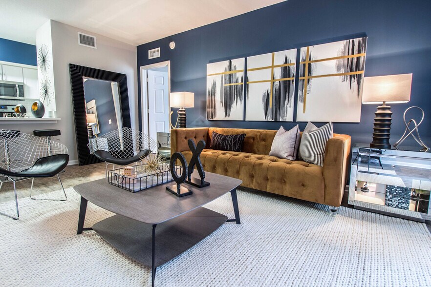 More Photos Of 3880 W Broward Blvd, Fort Lauderdale Apartments For Lease