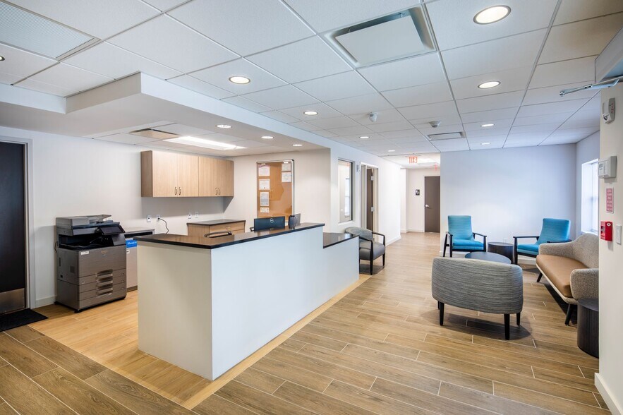 More Photos Of 4300 Garden St, Titusville Medical For Sale