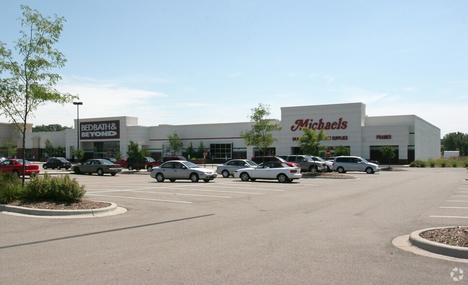 More Photos Of 4275 Lien Rd, Madison General Retail For Lease