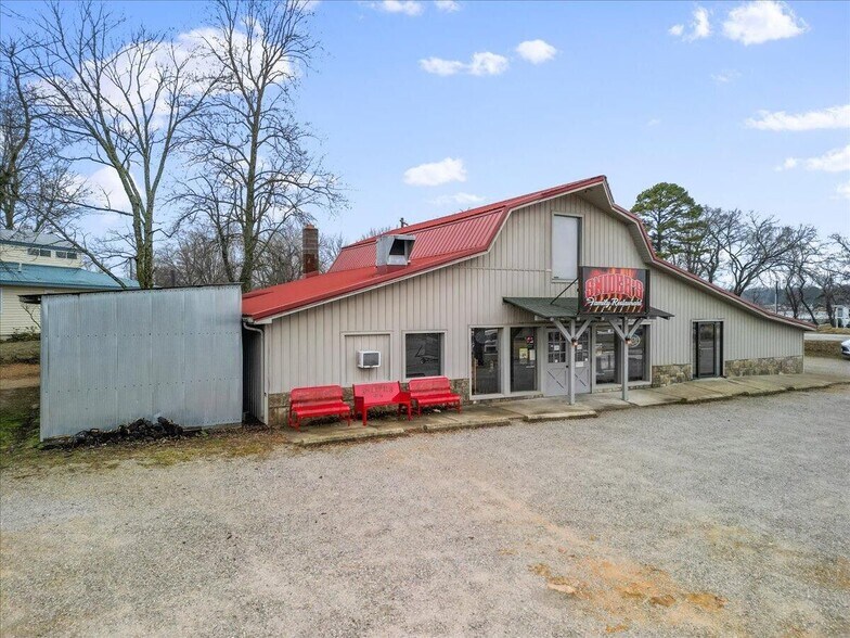 More Photos Of 1027 Porter Wagoner Blvd, West Plains Restaurant For Sale