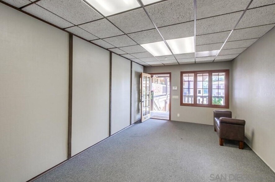 More Photos Of 110 Civic Center Dr, Vista Office For Sale