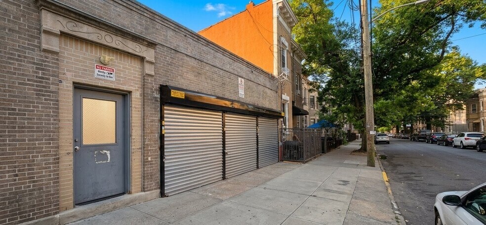More Photos Of 576 Ridgewood Ave, Brooklyn Storefront Retail Residential For Lease